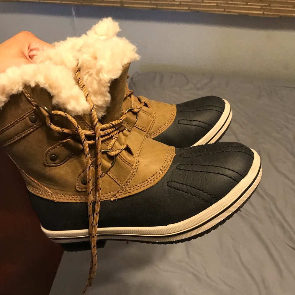 pawz boots